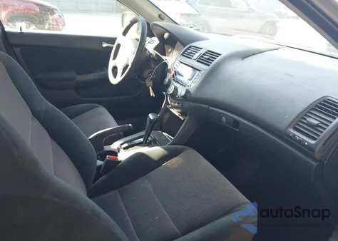 2003 Honda Accord 2.4 Lx из США, поврежденный, VIN 1HGCM56323A113237